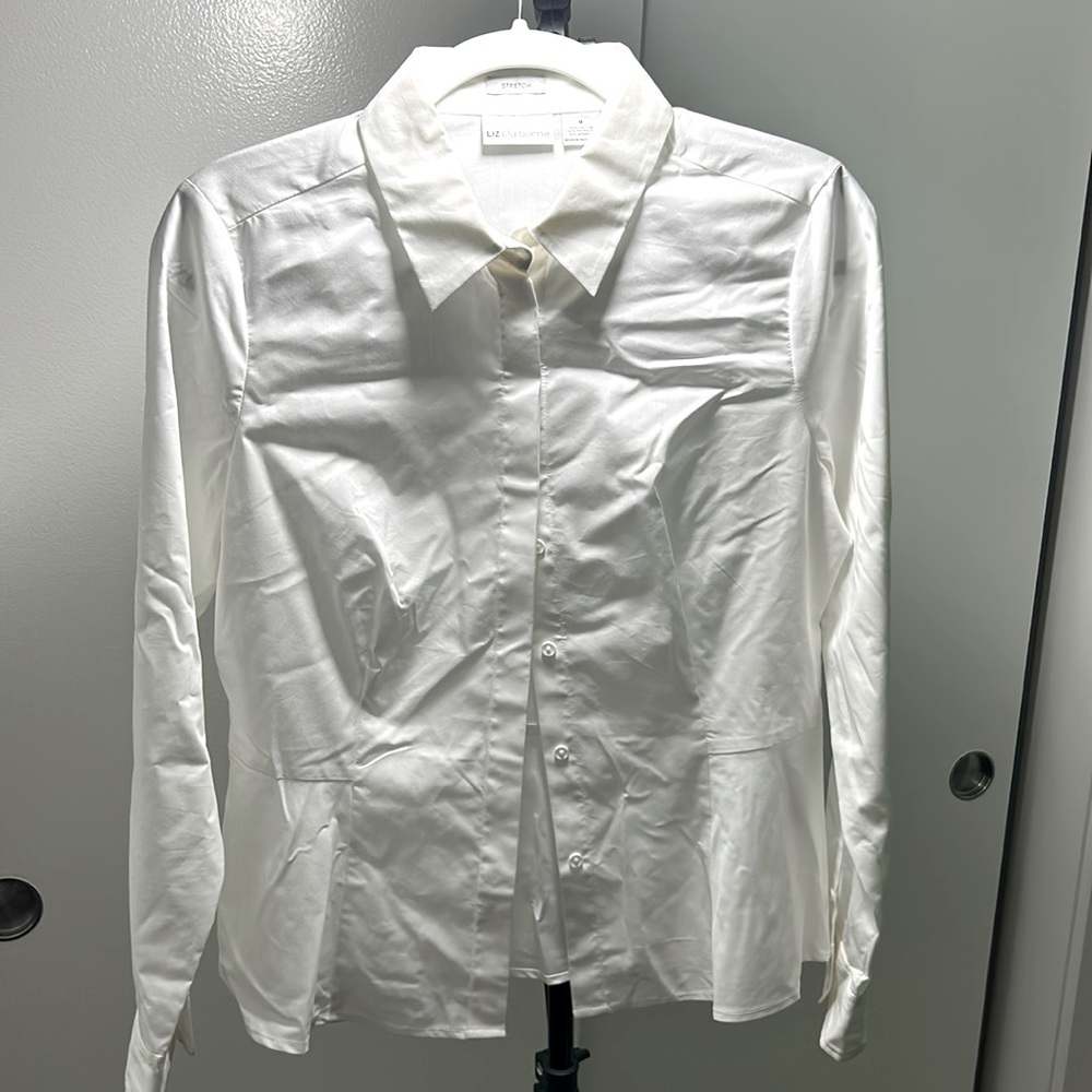 Crisp white long sleeve button down shirt by Liz Claiborne.